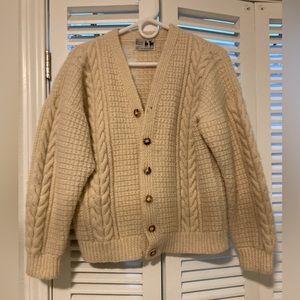 Oversized wool chunky knit cardigan